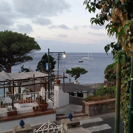 Villetta Con Terrazzo Vista Faraglioni Ferienhaus *